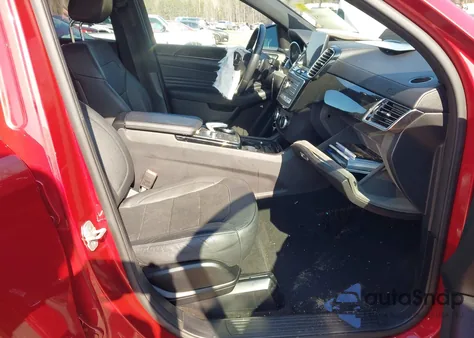 2017 Mercedes-Benz Amg Gle 43 Coupe 4Matic z USA, uszkodzony, nr VIN 4JGED6EB8HA061475